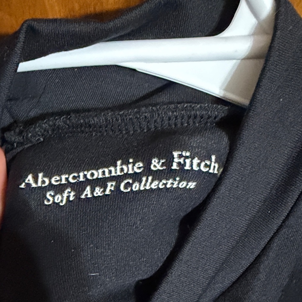 Abercrombie & Fitch Black Long Sleeve Mock Neck Top with Shoulder Cutout Detail - Picture 2 of 5